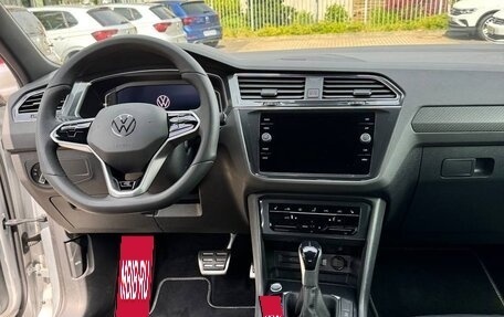 Volkswagen Tiguan II, 2021 год, 2 800 000 рублей, 14 фотография
