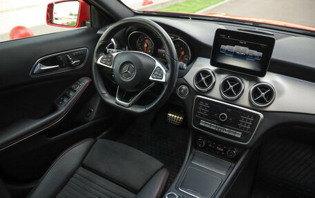 Mercedes-Benz GLA, 2018 год, 2 399 000 рублей, 11 фотография