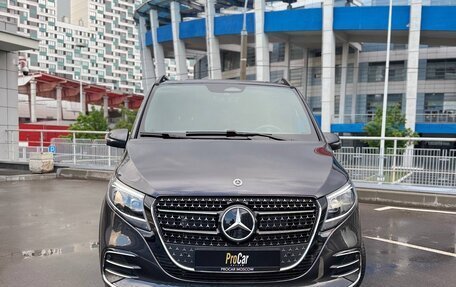 Mercedes-Benz V-Класс, 2025 год, 12 990 000 рублей, 2 фотография