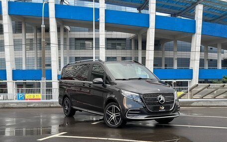 Mercedes-Benz V-Класс, 2025 год, 12 990 000 рублей, 3 фотография