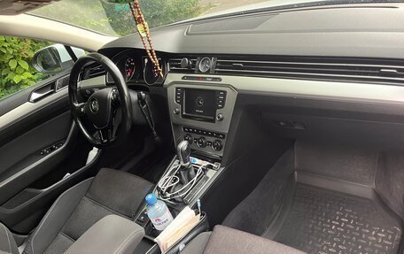 Volkswagen Passat B8 рестайлинг, 2015 год, 1 900 000 рублей, 5 фотография
