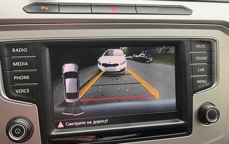 Volkswagen Passat B8 рестайлинг, 2015 год, 1 900 000 рублей, 9 фотография