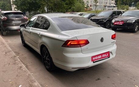 Volkswagen Passat B8 рестайлинг, 2015 год, 1 900 000 рублей, 3 фотография