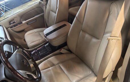 Cadillac Escalade III, 2010 год, 2 350 000 рублей, 6 фотография