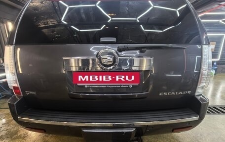 Cadillac Escalade III, 2010 год, 2 350 000 рублей, 4 фотография
