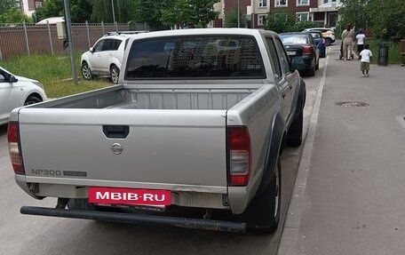 Nissan NP300, 2013 год, 1 300 000 рублей, 4 фотография
