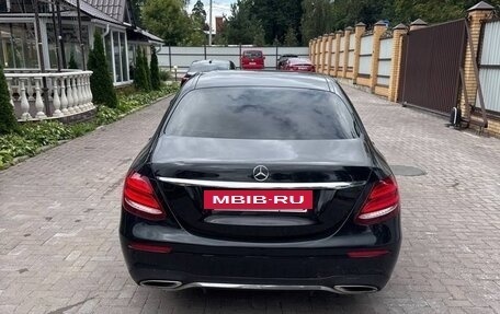 Mercedes-Benz E-Класс, 2019 год, 3 650 000 рублей, 3 фотография