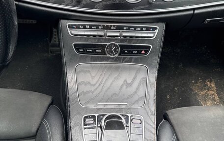 Mercedes-Benz E-Класс, 2019 год, 3 650 000 рублей, 9 фотография