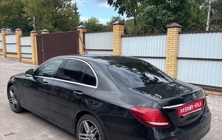 Mercedes-Benz E-Класс, 2019 год, 3 650 000 рублей, 7 фотография