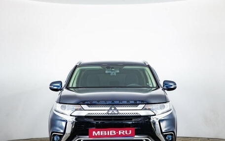 Mitsubishi Outlander III рестайлинг 3, 2021 год, 2 649 000 рублей, 2 фотография