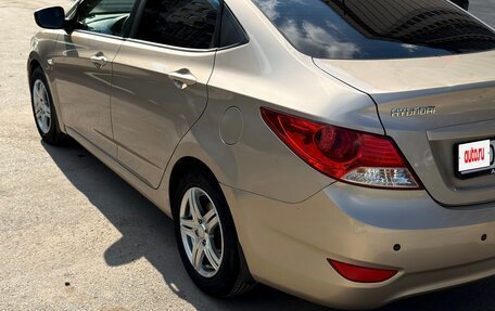 Hyundai Solaris II рестайлинг, 2011 год, 990 000 рублей, 8 фотография