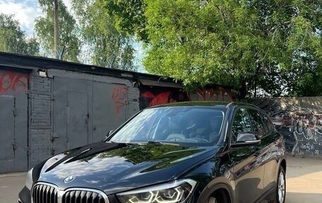BMW X1, 2020 год, 2 100 000 рублей, 1 фотография