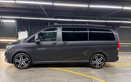 Mercedes-Benz V-Класс, 2022 год, 9 000 000 рублей, 3 фотография