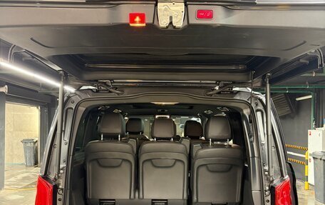 Mercedes-Benz V-Класс, 2022 год, 9 000 000 рублей, 13 фотография