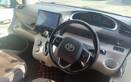 Toyota Sienta II, 2019 год, 1 670 000 рублей, 6 фотография