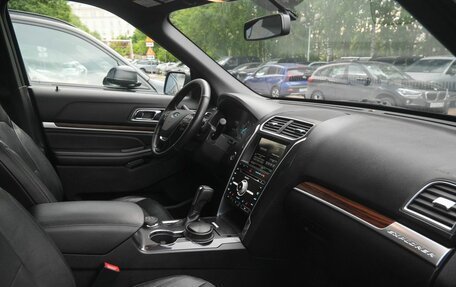 Ford Explorer VI, 2016 год, 2 200 000 рублей, 13 фотография