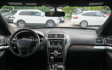 Ford Explorer VI, 2016 год, 2 200 000 рублей, 10 фотография