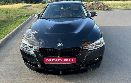 BMW 3 серия, 2017 год, 1 950 000 рублей, 5 фотография