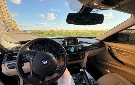 BMW 3 серия, 2017 год, 1 950 000 рублей, 13 фотография