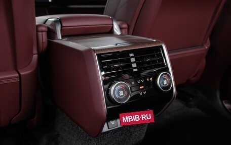 Land Rover Range Rover IV рестайлинг, 2025 год, 24 490 000 рублей, 25 фотография