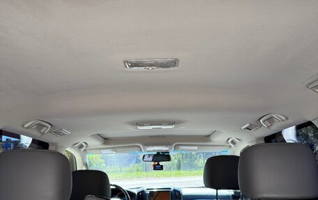 Toyota Land Cruiser 200, 2010 год, 3 950 000 рублей, 5 фотография