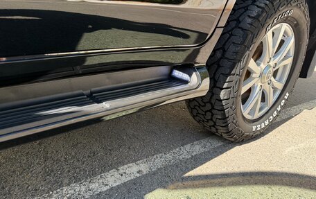 Toyota Land Cruiser 200, 2010 год, 3 950 000 рублей, 10 фотография