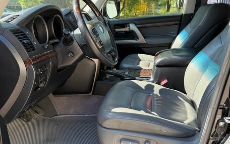 Toyota Land Cruiser 200, 2010 год, 3 950 000 рублей, 13 фотография