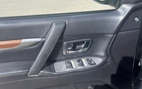 Mitsubishi Pajero IV, 2007 год, 1 350 000 рублей, 15 фотография