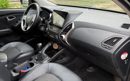 Hyundai ix35 I рестайлинг, 2012 год, 950 000 рублей, 7 фотография