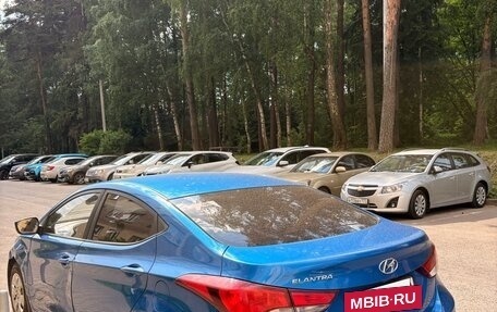 Hyundai Elantra V, 2015 год, 675 000 рублей, 4 фотография