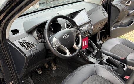 Hyundai ix35 I рестайлинг, 2012 год, 950 000 рублей, 9 фотография