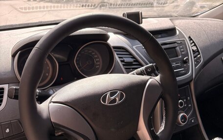 Hyundai Elantra V, 2015 год, 675 000 рублей, 8 фотография