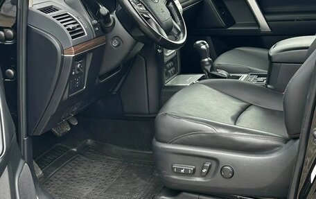 Toyota Land Cruiser Prado 150 рестайлинг 2, 2021 год, 5 990 000 рублей, 8 фотография