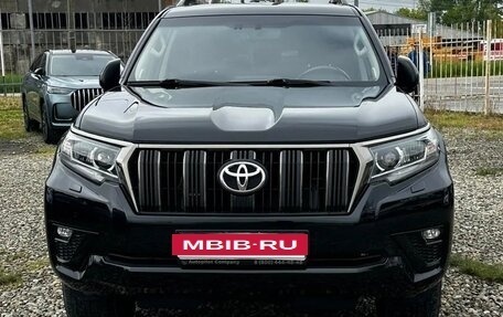 Toyota Land Cruiser Prado 150 рестайлинг 2, 2021 год, 5 990 000 рублей, 2 фотография
