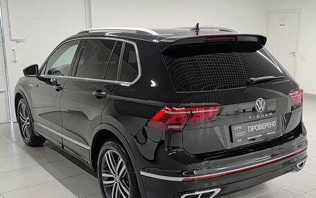 Volkswagen Tiguan II, 2021 год, 4 243 000 рублей, 8 фотография