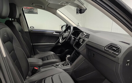 Volkswagen Tiguan II, 2021 год, 4 243 000 рублей, 13 фотография