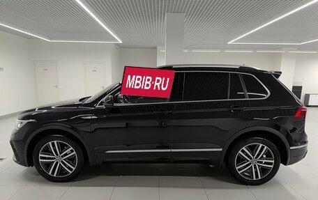 Volkswagen Tiguan II, 2021 год, 4 243 000 рублей, 10 фотография
