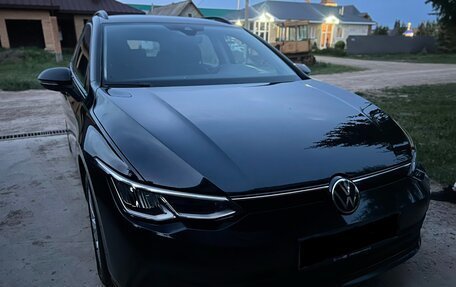 Volkswagen Golf VIII, 2021 год, 1 830 000 рублей, 1 фотография