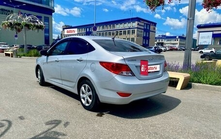 Hyundai Solaris II рестайлинг, 2013 год, 770 000 рублей, 3 фотография