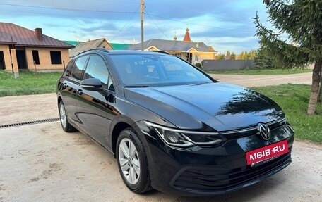 Volkswagen Golf VIII, 2021 год, 1 830 000 рублей, 4 фотография