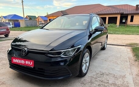 Volkswagen Golf VIII, 2021 год, 1 830 000 рублей, 6 фотография