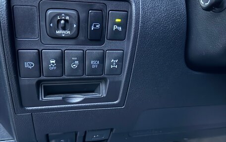 Toyota Land Cruiser 200, 2015 год, 5 700 000 рублей, 12 фотография