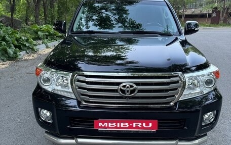 Toyota Land Cruiser 200, 2015 год, 5 700 000 рублей, 2 фотография