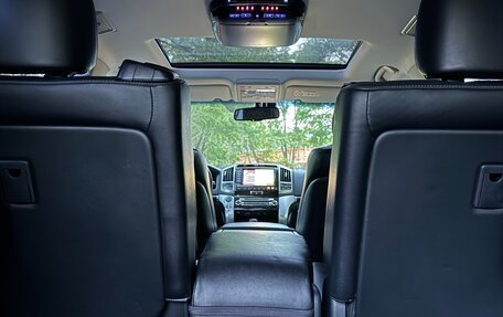 Toyota Land Cruiser 200, 2015 год, 5 700 000 рублей, 24 фотография