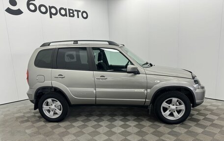 Chevrolet Niva I рестайлинг, 2017 год, 670 000 рублей, 4 фотография