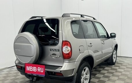 Chevrolet Niva I рестайлинг, 2017 год, 670 000 рублей, 5 фотография