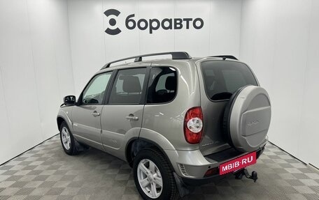 Chevrolet Niva I рестайлинг, 2017 год, 670 000 рублей, 6 фотография
