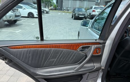 Mercedes-Benz E-Класс, 2000 год, 475 000 рублей, 18 фотография