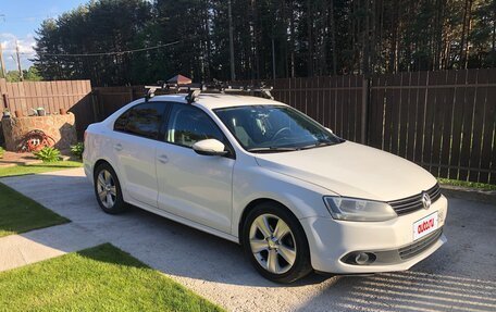 Volkswagen Jetta VI, 2014 год, 930 000 рублей, 8 фотография