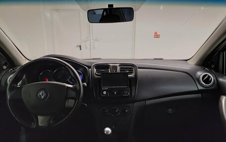 Renault Logan II, 2016 год, 548 000 рублей, 14 фотография